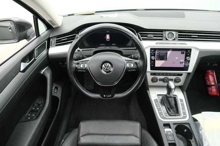 Photo 9 VIN: WVWZZZ3CZJE103267 - VOLKSWAGEN PASSAT 