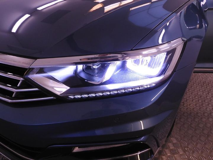 Photo 19 VIN: WVWZZZ3CZJE103402 - VOLKSWAGEN PASSAT 