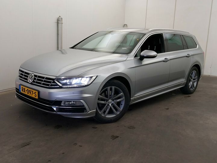 Photo 1 VIN: WVWZZZ3CZJE103421 - VOLKSWAGEN PASSAT 