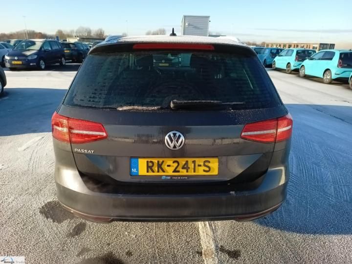 Photo 9 VIN: WVWZZZ3CZJE104788 - VOLKSWAGEN PASSAT 