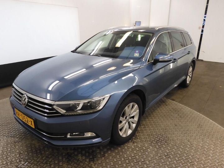 Photo 1 VIN: WVWZZZ3CZJE105505 - VOLKSWAGEN PASSAT 