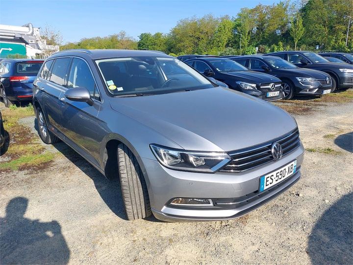 Photo 2 VIN: WVWZZZ3CZJE105556 - VOLKSWAGEN PASSAT 