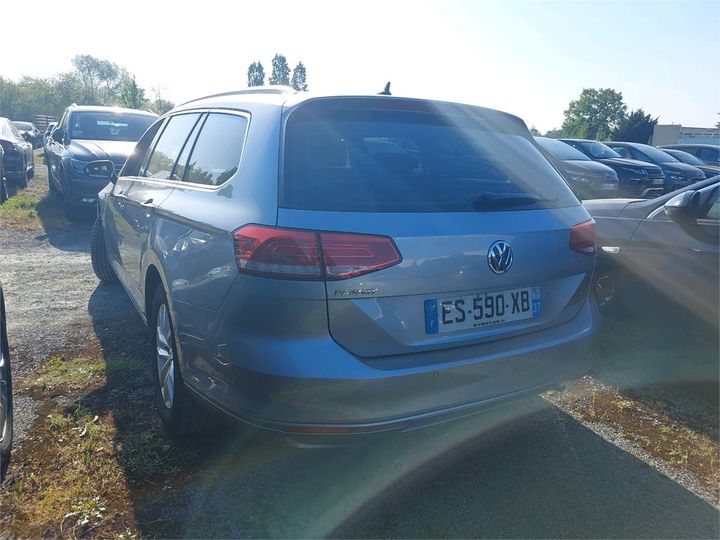 Photo 3 VIN: WVWZZZ3CZJE105556 - VOLKSWAGEN PASSAT 