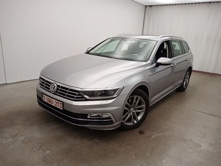 Photo 1 VIN: WVWZZZ3CZJE105923 - VOLKSWAGEN PASSAT 