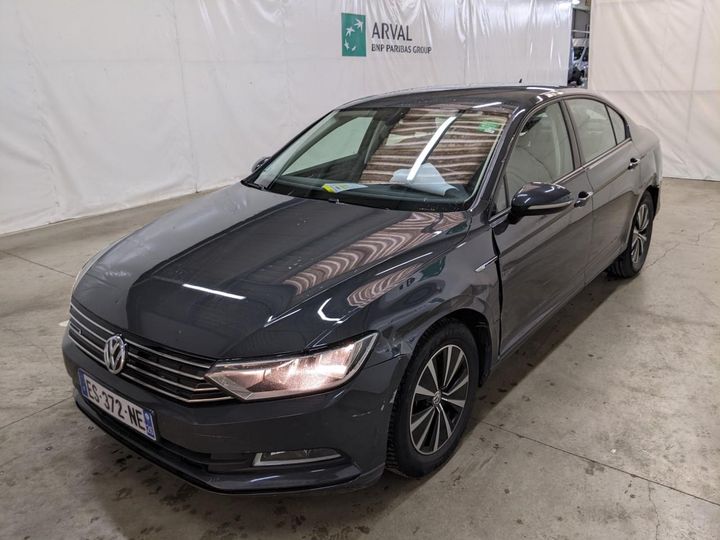 Photo 1 VIN: WVWZZZ3CZJE106994 - VOLKSWAGEN PASSAT 