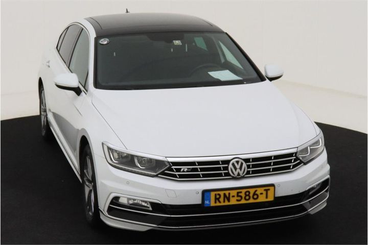 Photo 2 VIN: WVWZZZ3CZJE107319 - VOLKSWAGEN PASSAT 