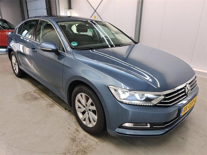 Photo 2 VIN: WVWZZZ3CZJE110711 - VOLKSWAGEN PASSAT 