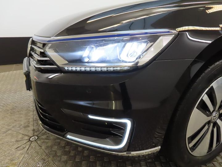 Photo 6 VIN: WVWZZZ3CZJE111878 - VOLKSWAGEN PASSAT 