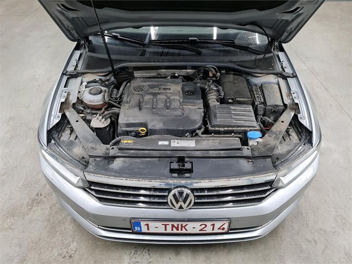 Photo 10 VIN: WVWZZZ3CZJE112897 - VOLKSWAGEN PASSAT 