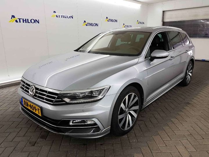 Photo 1 VIN: WVWZZZ3CZJE113578 - VOLKSWAGEN PASSAT 