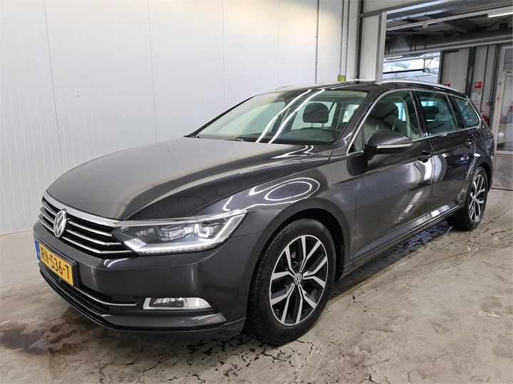 Photo 1 VIN: WVWZZZ3CZJE114174 - VOLKSWAGEN PASSAT 