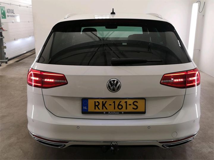 Photo 26 VIN: WVWZZZ3CZJE114668 - VOLKSWAGEN PASSAT 