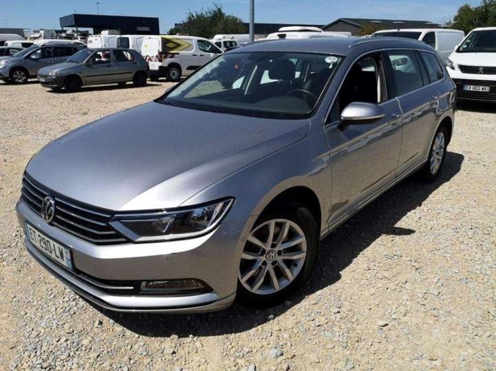 Photo 1 VIN: WVWZZZ3CZJE115570 - VOLKSWAGEN PASSAT 