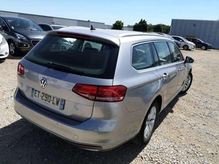 Photo 3 VIN: WVWZZZ3CZJE115570 - VOLKSWAGEN PASSAT 