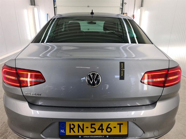 Photo 21 VIN: WVWZZZ3CZJE120838 - VOLKSWAGEN PASSAT 