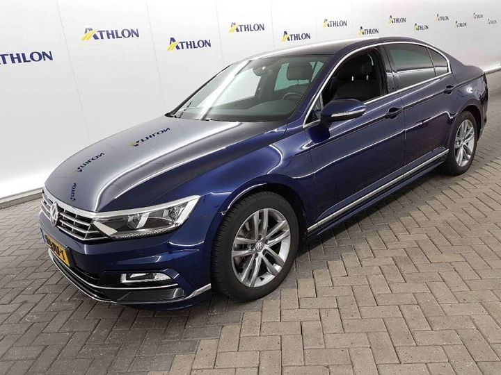 Photo 1 VIN: WVWZZZ3CZJE121896 - VOLKSWAGEN PASSAT 