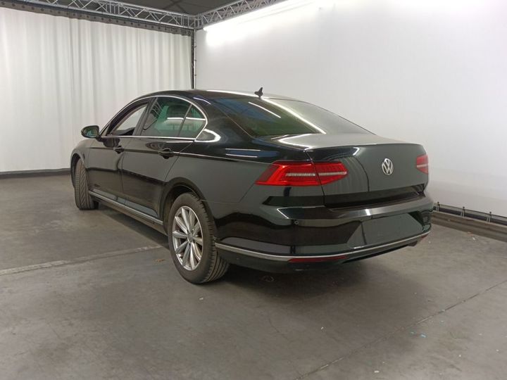 Photo 1 VIN: WVWZZZ3CZJE122062 - VOLKSWAGEN PASSAT 