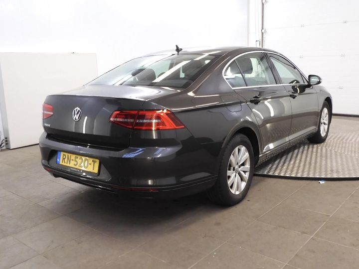 Photo 2 VIN: WVWZZZ3CZJE124466 - VOLKSWAGEN PASSAT 