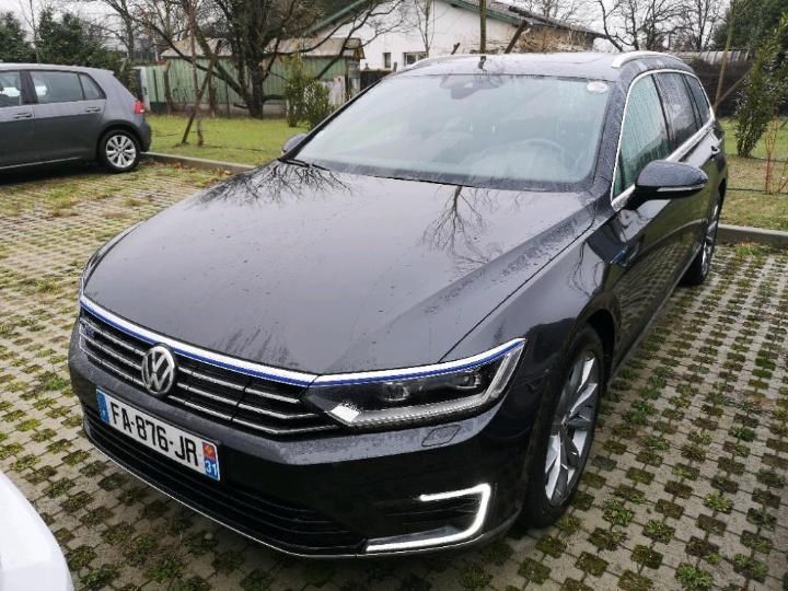 Photo 1 VIN: WVWZZZ3CZJE127275 - VOLKSWAGEN PASSAT 