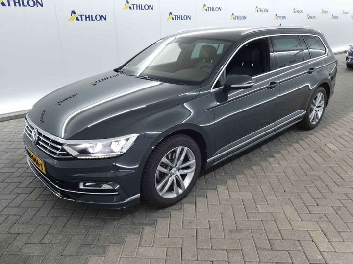 Photo 1 VIN: WVWZZZ3CZJE130025 - VOLKSWAGEN PASSAT 