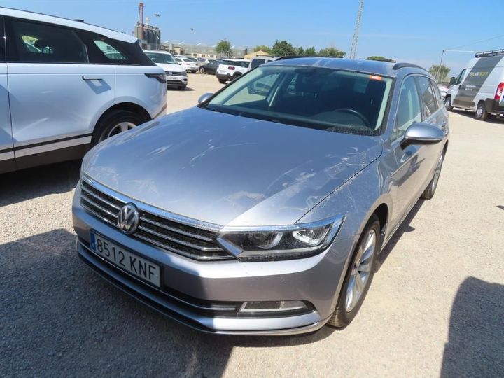 Photo 1 VIN: WVWZZZ3CZJE130451 - VOLKSWAGEN PASSAT 