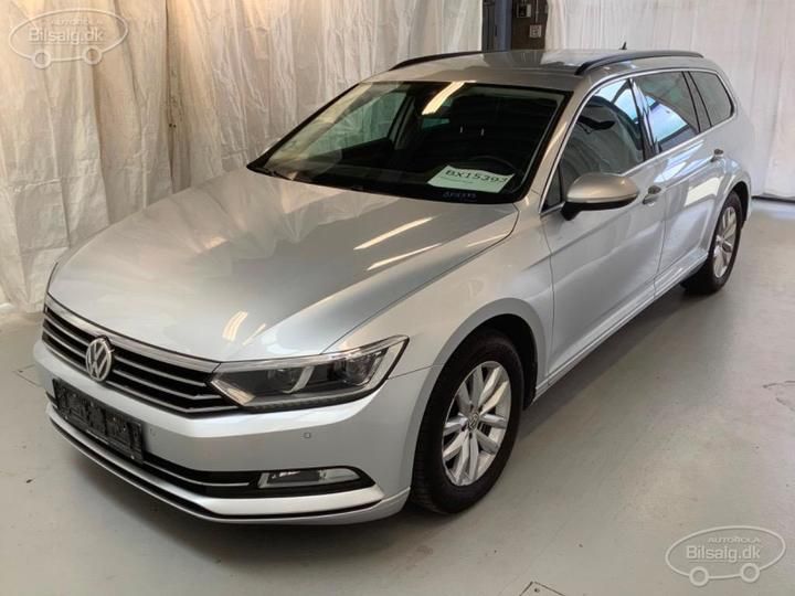 Photo 1 VIN: WVWZZZ3CZJE130861 - VOLKSWAGEN PASSAT 