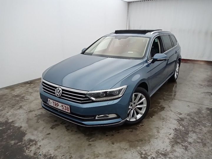 Photo 1 VIN: WVWZZZ3CZJE132330 - VOLKSWAGEN PASSAT 