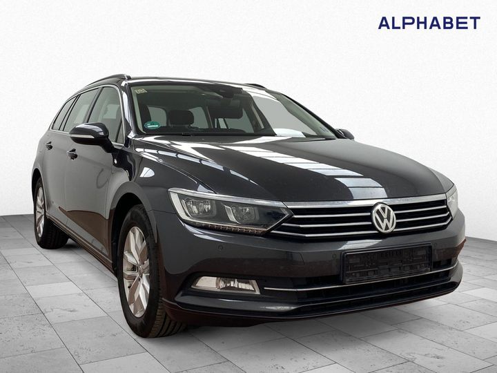 Photo 2 VIN: WVWZZZ3CZJE132598 - VOLKSWAGEN PASSAT 