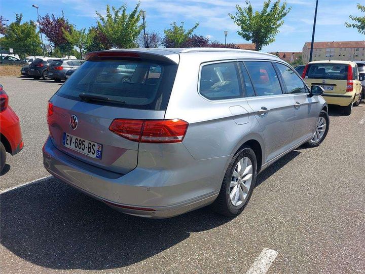 Photo 3 VIN: WVWZZZ3CZJE133429 - VOLKSWAGEN PASSAT 