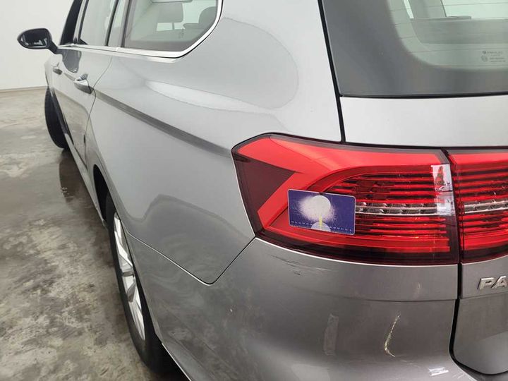 Photo 32 VIN: WVWZZZ3CZJE133959 - VOLKSWAGEN PASSAT 