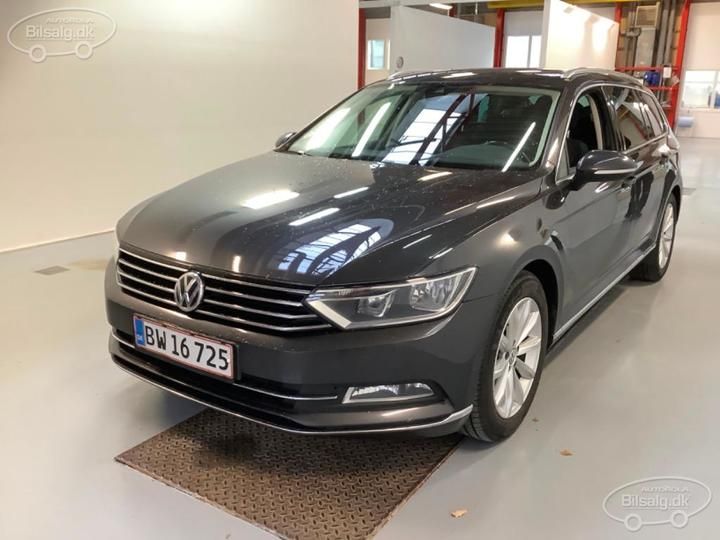 Photo 1 VIN: WVWZZZ3CZJE135844 - VOLKSWAGEN PASSAT 