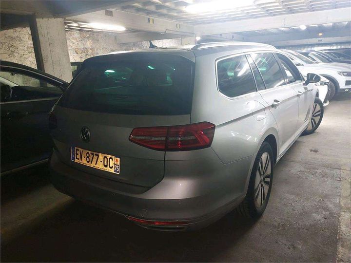 Photo 3 VIN: WVWZZZ3CZJE141323 - VOLKSWAGEN PASSAT 