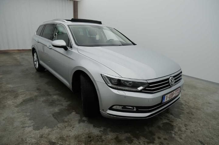 Photo 2 VIN: WVWZZZ3CZJE142811 - VOLKSWAGEN PASSAT 