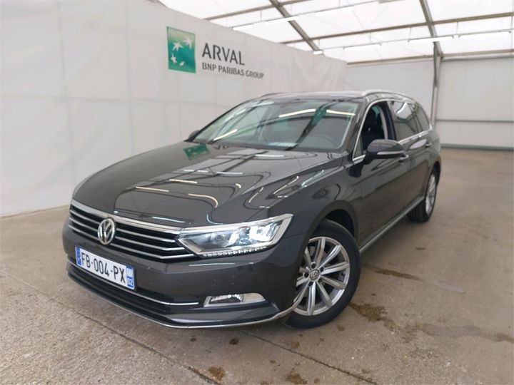 Photo 1 VIN: WVWZZZ3CZJE145168 - VOLKSWAGEN PASSAT 