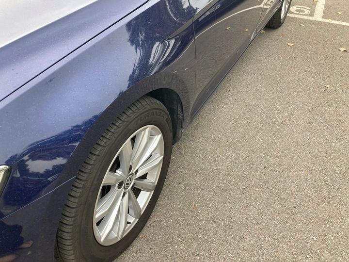 Photo 3 VIN: WVWZZZ3CZJE145277 - VOLKSWAGEN PASSAT 