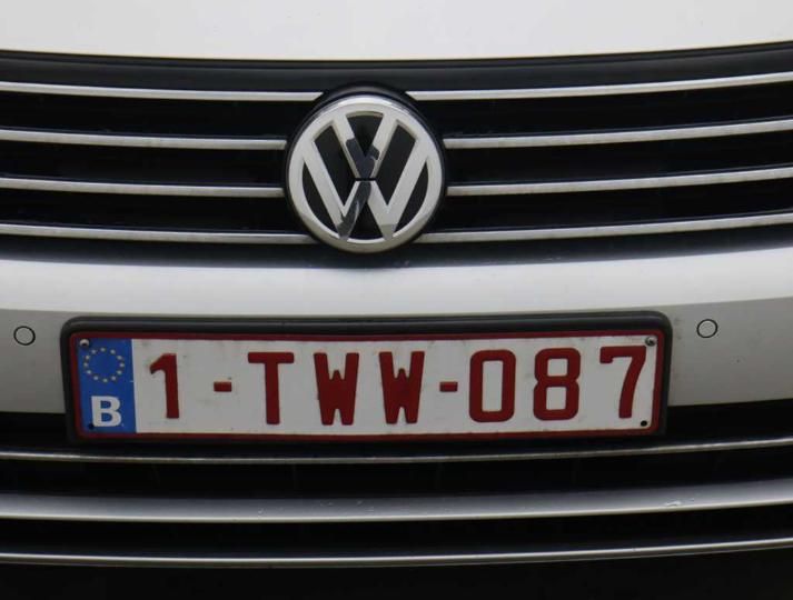 Photo 5 VIN: WVWZZZ3CZJE146863 - VOLKSWAGEN PASSAT 