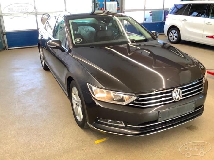 Photo 10 VIN: WVWZZZ3CZJE152957 - VOLKSWAGEN PASSAT 