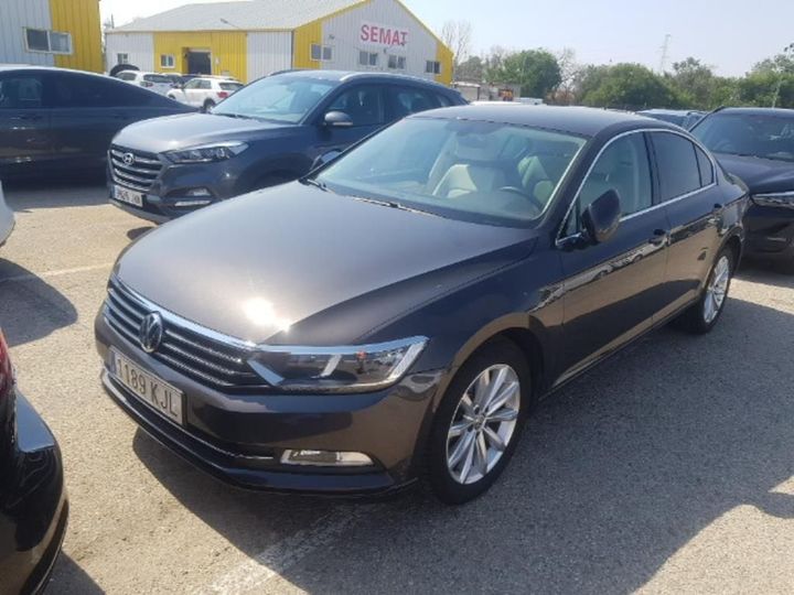 Photo 1 VIN: WVWZZZ3CZJE154090 - VOLKSWAGEN PASSAT 