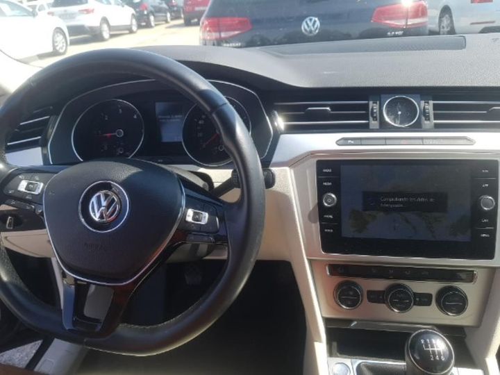 Photo 19 VIN: WVWZZZ3CZJE154090 - VOLKSWAGEN PASSAT 