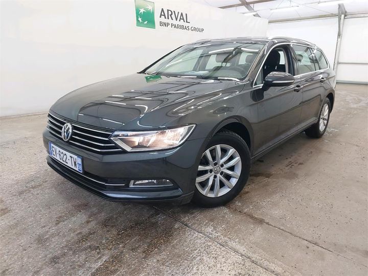 Photo 1 VIN: WVWZZZ3CZJE158917 - VOLKSWAGEN PASSAT 