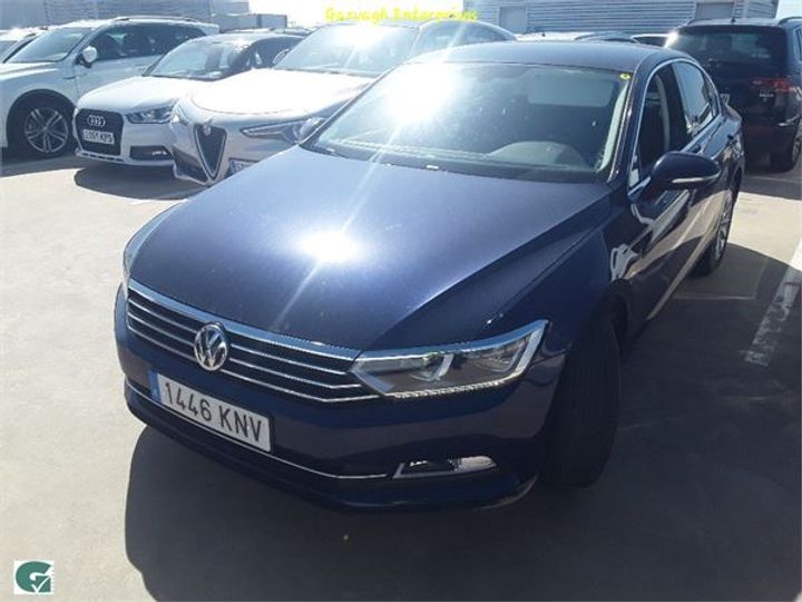 Photo 1 VIN: WVWZZZ3CZJE161161 - VOLKSWAGEN PASSAT 