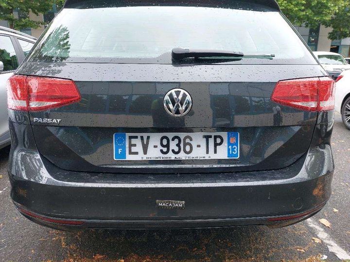 Photo 18 VIN: WVWZZZ3CZJE163049 - VOLKSWAGEN PASSAT 