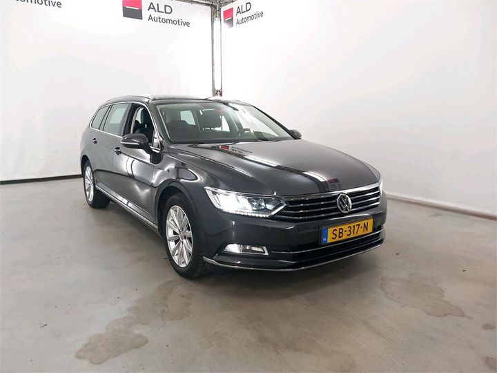 Photo 2 VIN: WVWZZZ3CZJE163402 - VOLKSWAGEN PASSAT 