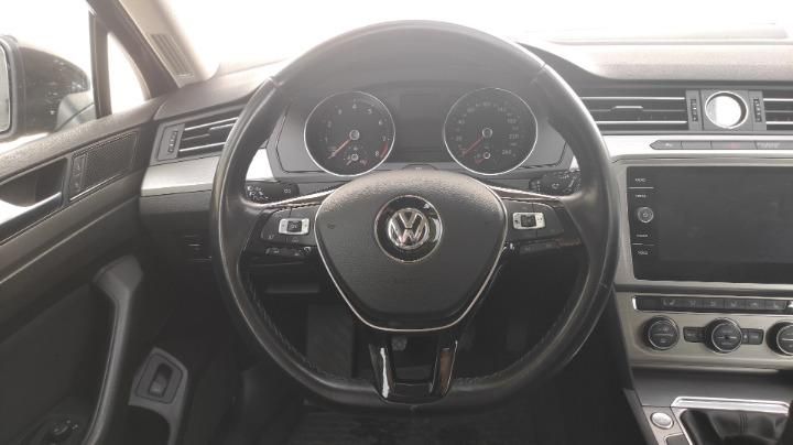 Photo 8 VIN: WVWZZZ3CZJE163538 - VOLKSWAGEN PASSAT 