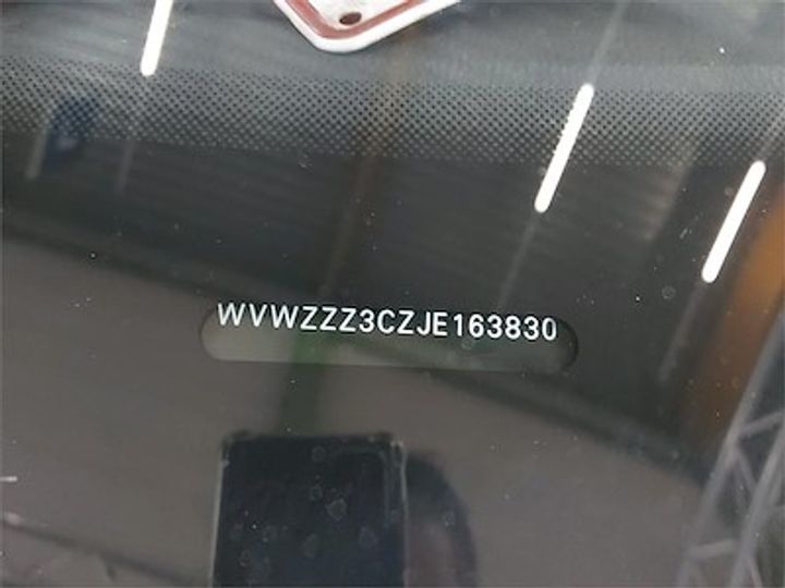 Photo 11 VIN: WVWZZZ3CZJE163830 - VOLKSWAGEN PASSAT 