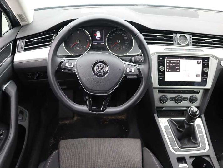 Photo 9 VIN: WVWZZZ3CZJE163978 - VOLKSWAGEN PASSAT 