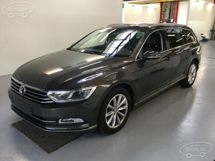 Photo 1 VIN: WVWZZZ3CZJE164638 - VOLKSWAGEN PASSAT 