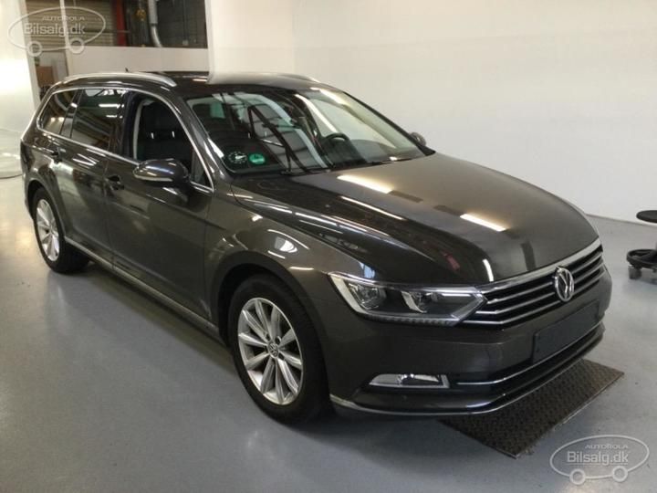 Photo 10 VIN: WVWZZZ3CZJE164638 - VOLKSWAGEN PASSAT 