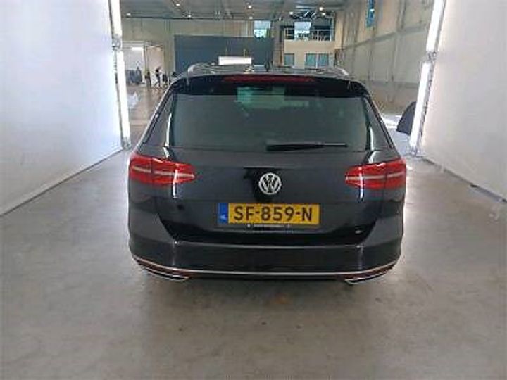 Photo 3 VIN: WVWZZZ3CZJE165888 - VOLKSWAGEN PASSAT 