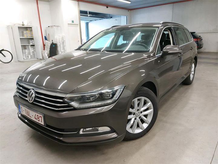 Photo 1 VIN: WVWZZZ3CZJE165931 - VOLKSWAGEN PASSAT 